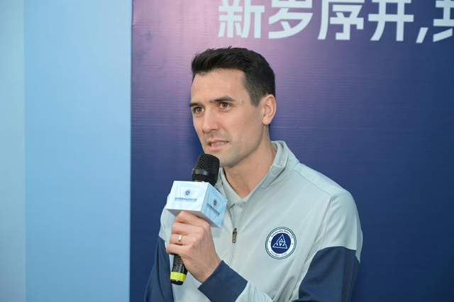 开云体育下载-深圳打包成都核心,陈涛打富裕仗 莱切特再搭周定洋 蓉城战术巨变